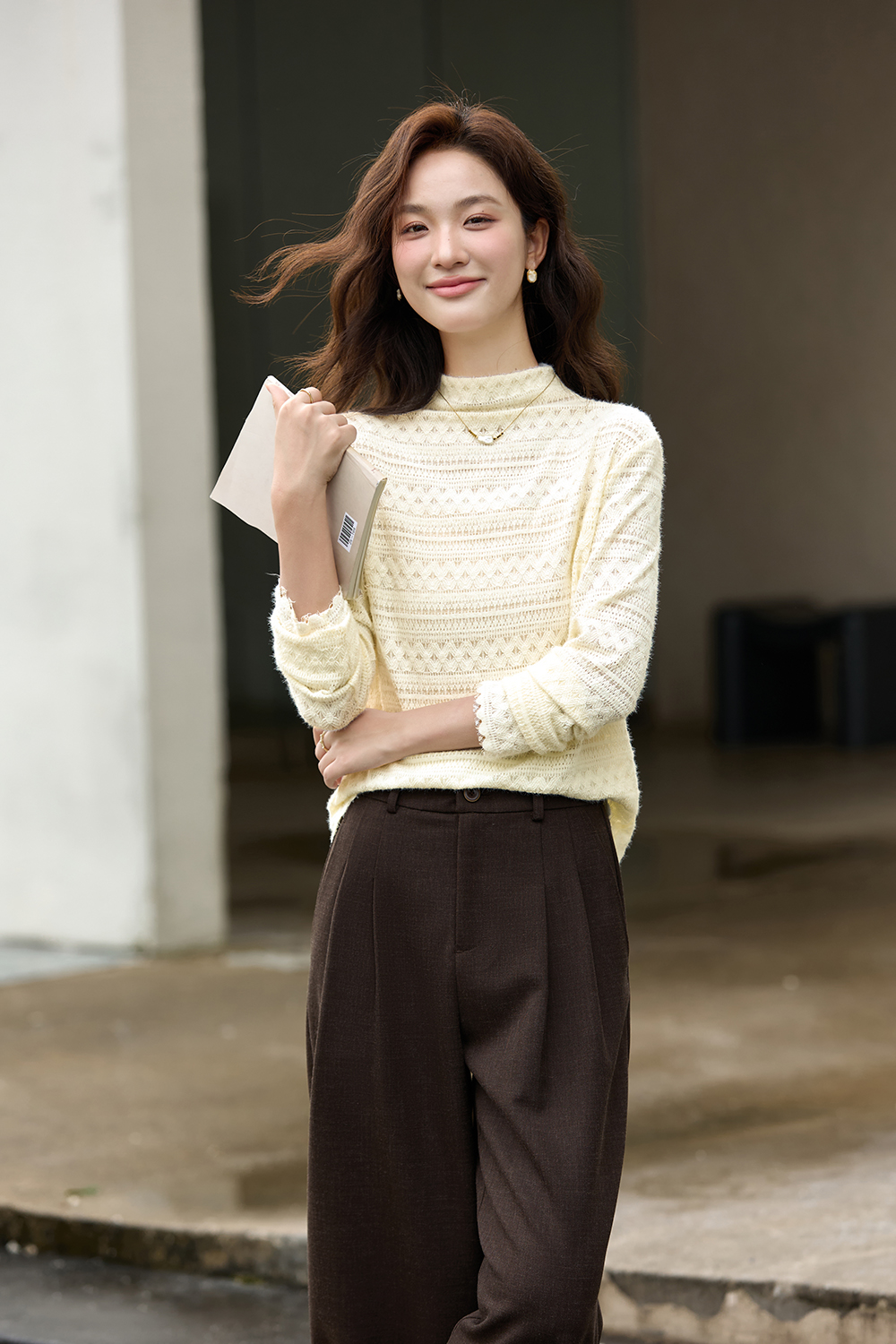 Apricot Turtleneck Lace Knitted T-Shirt