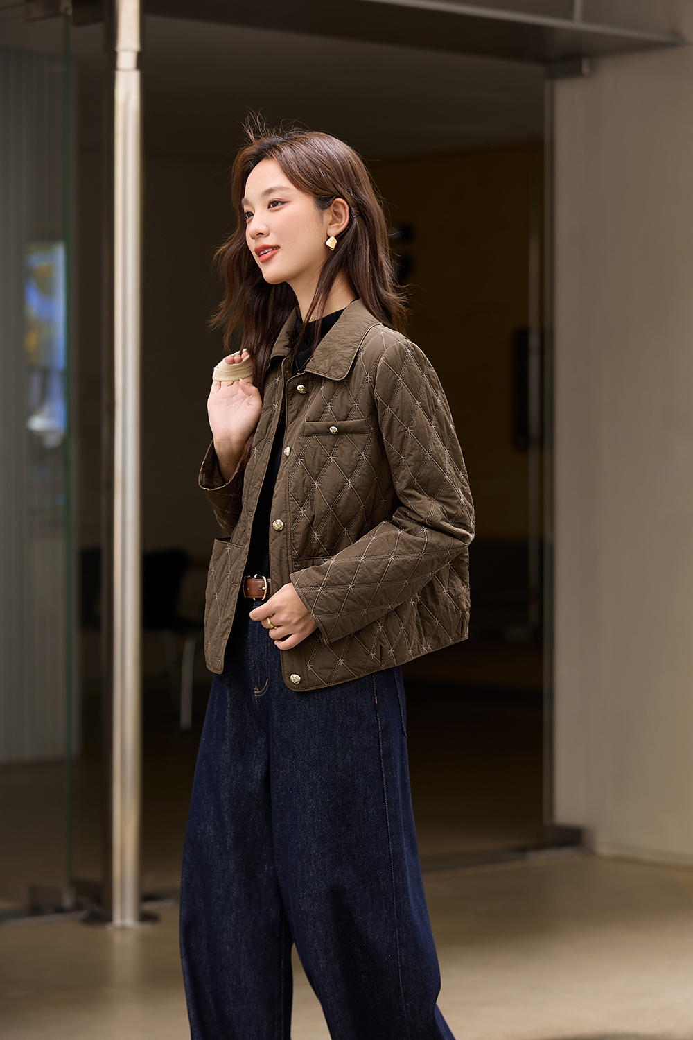 Vintage Diamond Grid Cropped Puffer Coat