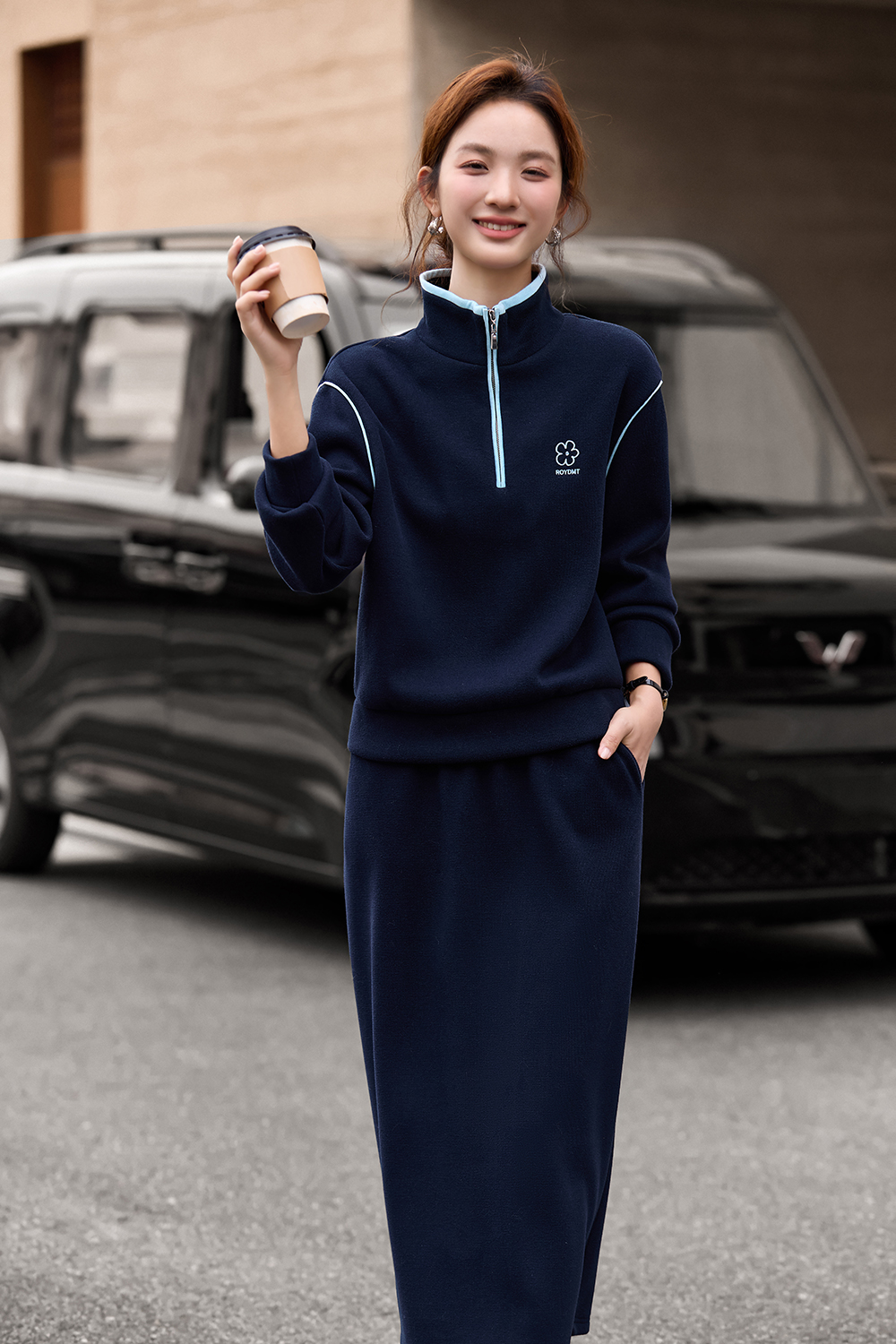 Color-block half-zip stand collar tracksuit