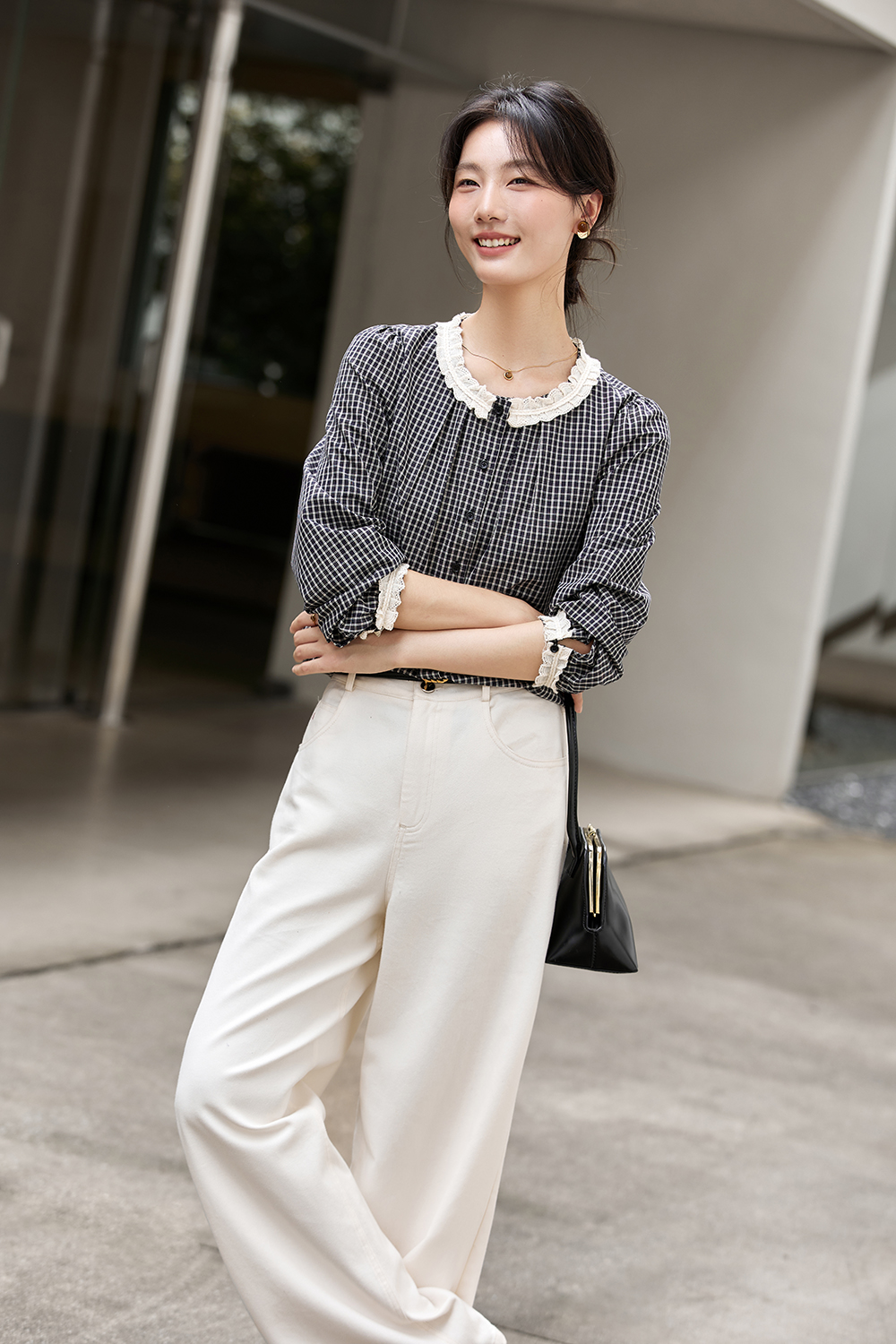 Black-Apricot Checkered Lace Trim Round Neck Puff Long Sleeve Blouse-VIMLYSTORE