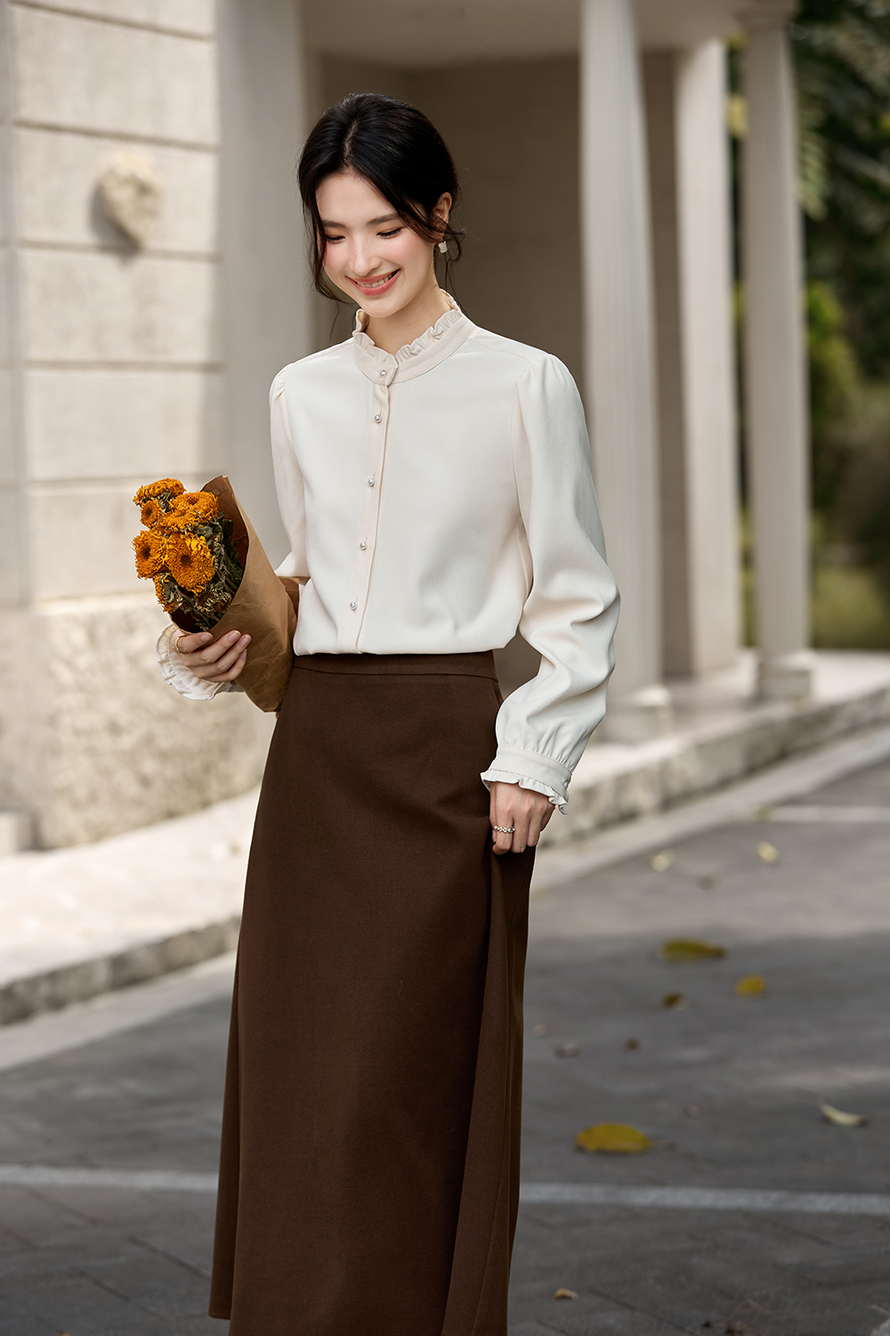 Romantic Blouse with High Neck & Flounce-VIMLYSTORE