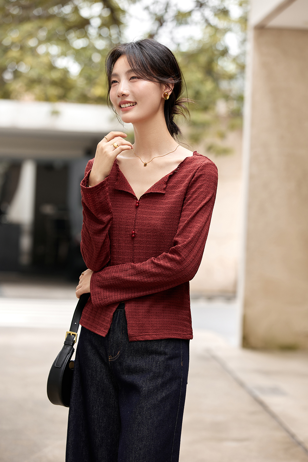 Textured Wrinkle Slim-Fit Slimming V-Neck Long Sleeve T-Shirt-VIMLYSTORE