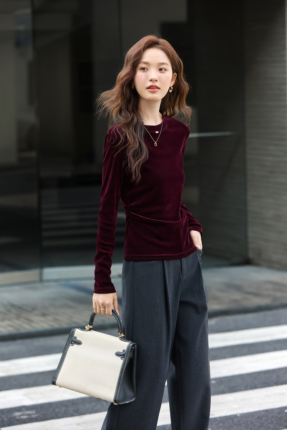 Round Neck Velvet Slim-Fit Slimming Knit T-Shirt-VIMLYSTORE