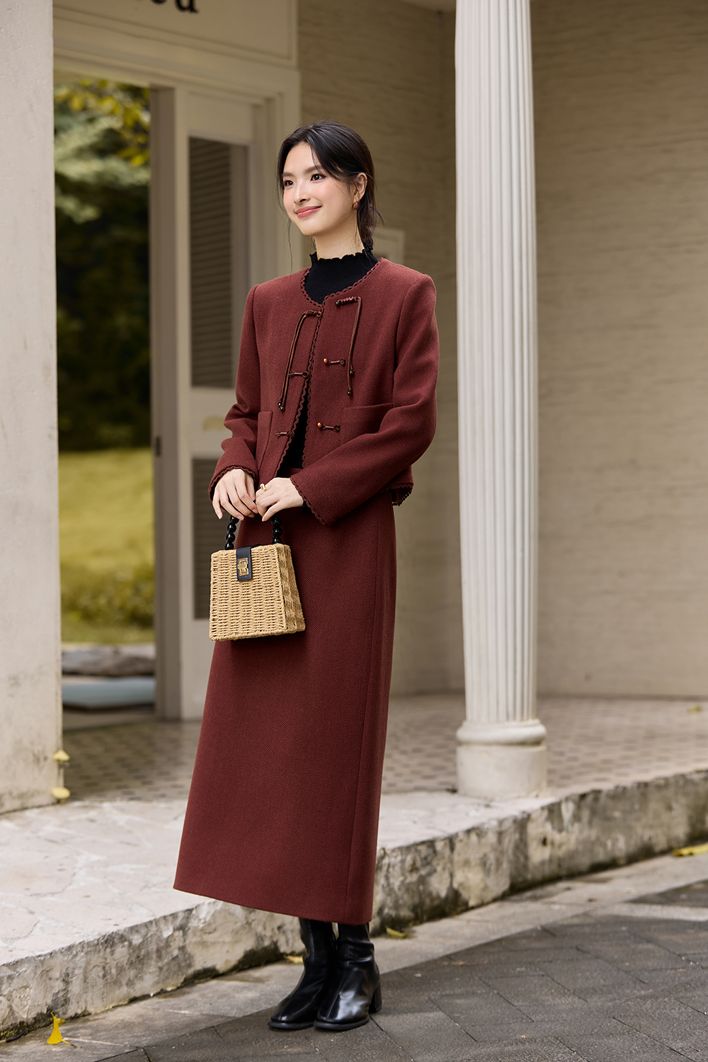 Red Crewneck Lace-Trimmed Set
