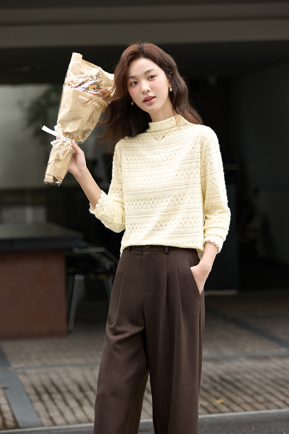 Apricot Turtleneck Lace Knitted T-Shirt