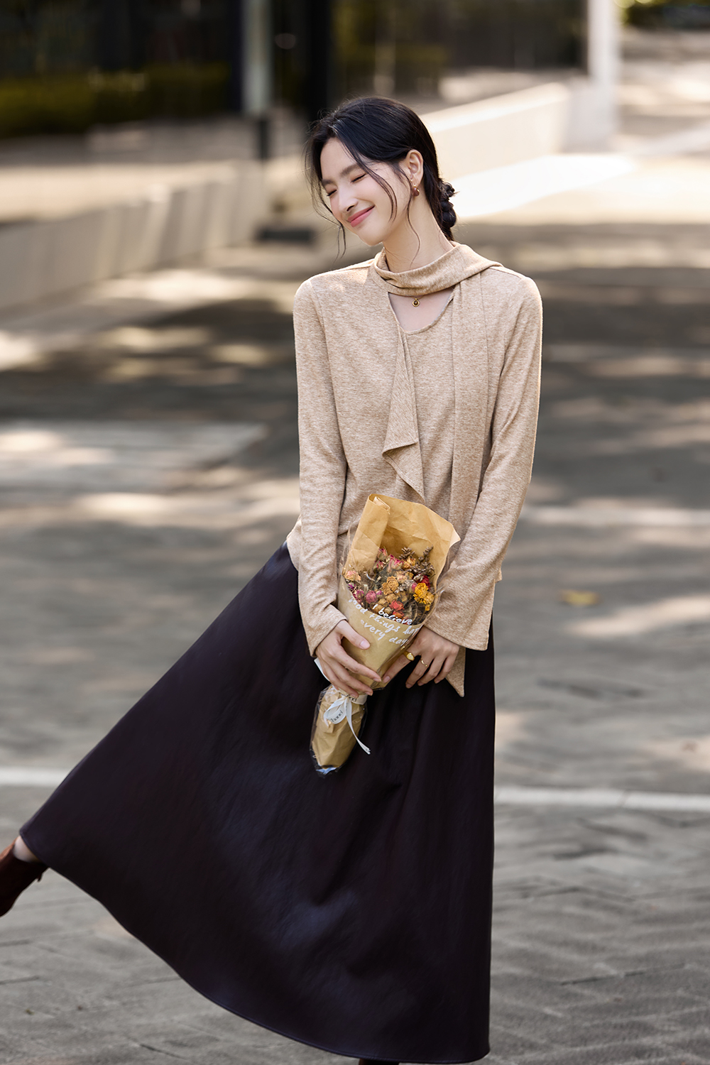 Asymmetric Ruffled Streamer Long-Sleeve T-Shirt