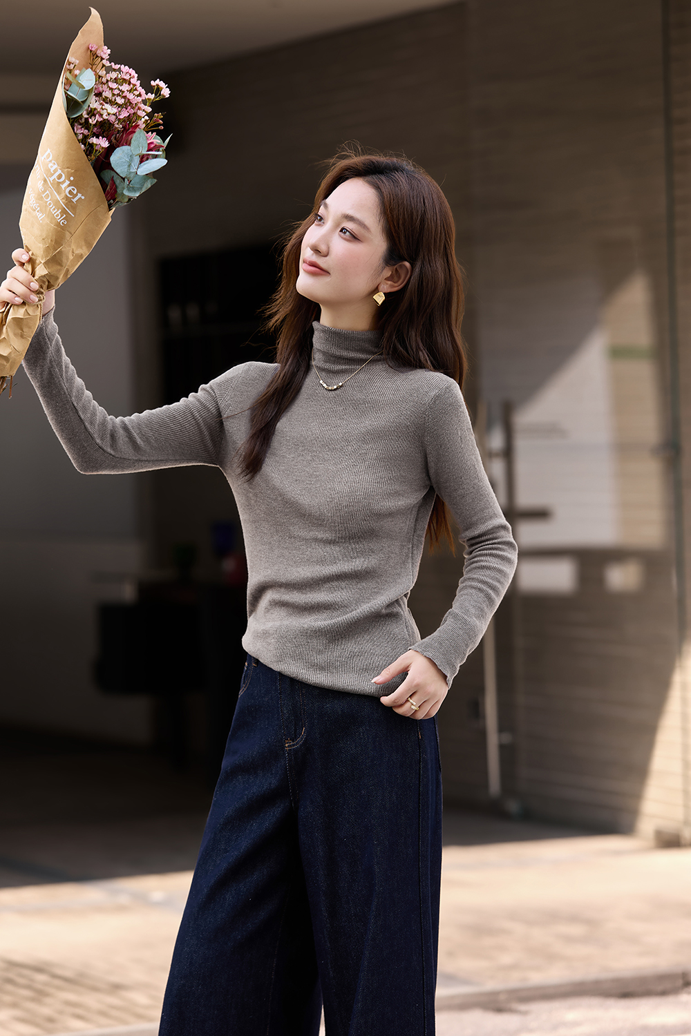 High - necked Thermal knitted sweater