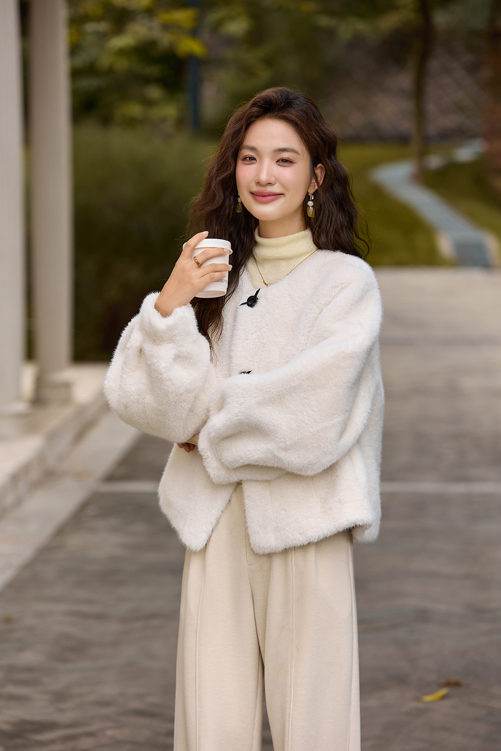 White lamb wool coat