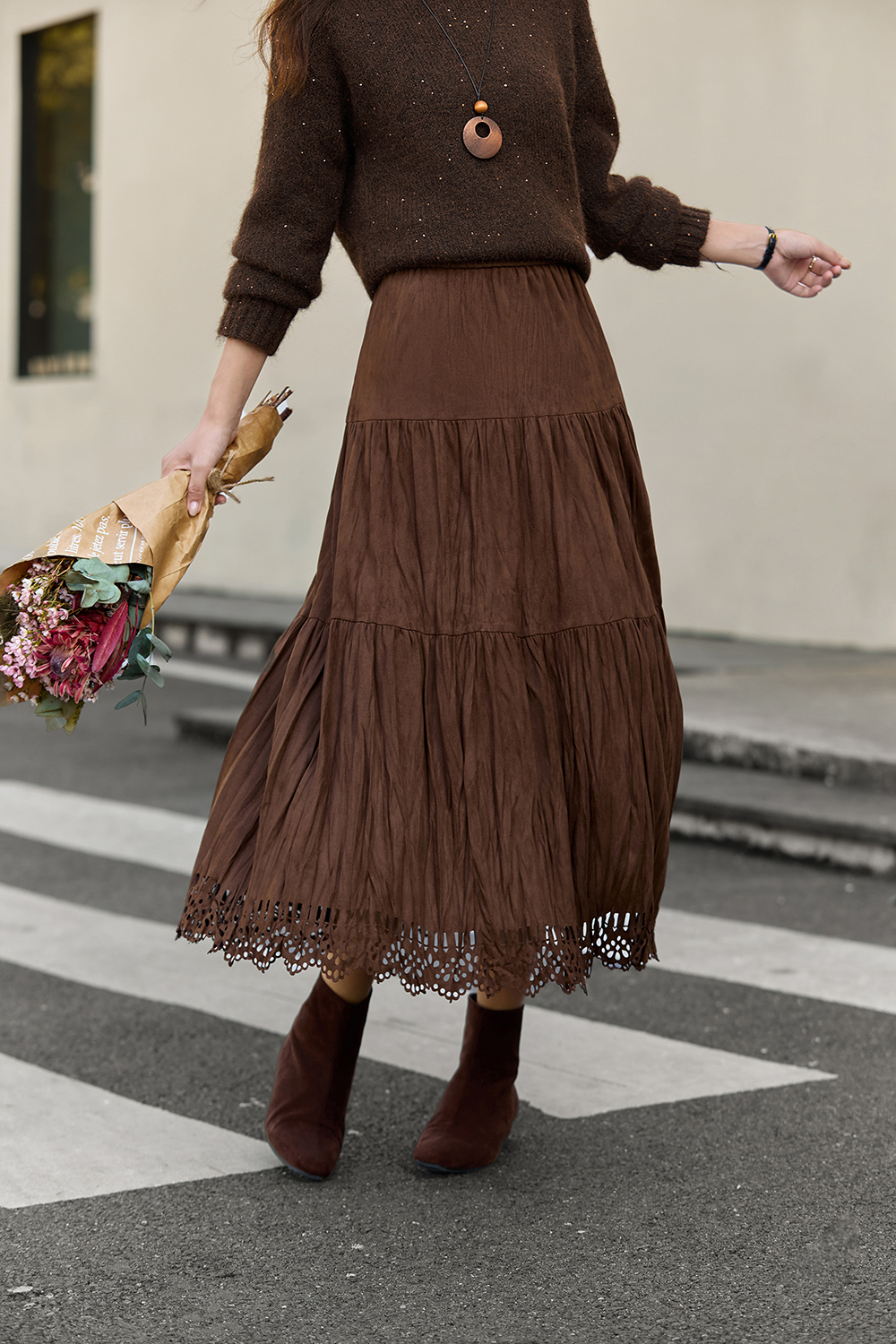 Frosted Velvet Lace Trim Midi Skirt