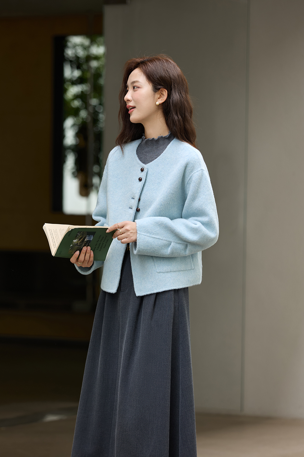 Elegant double-sided wool coat