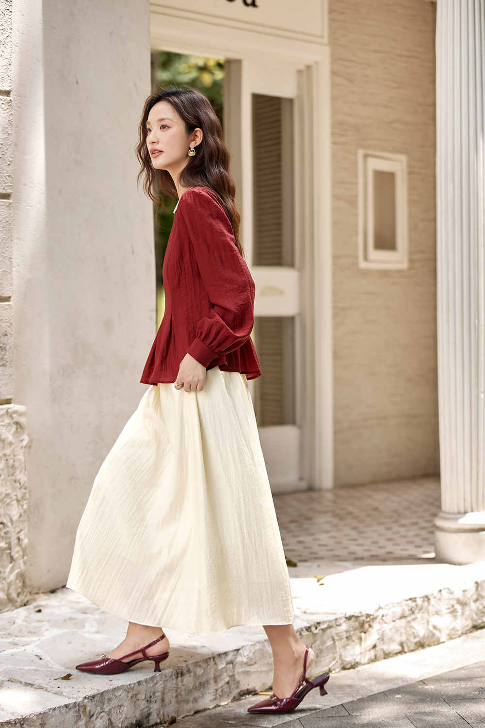Elegant Crewneck Top & Waist-Defining Skirt Set-VIMLYSTORE