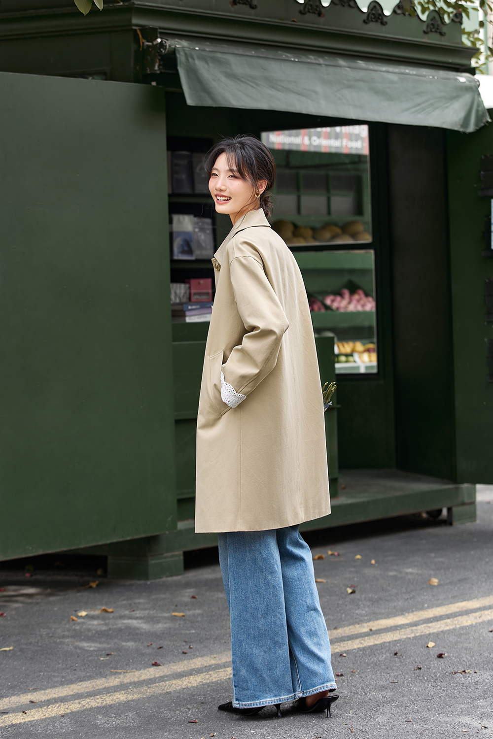 Lace-Cuff Trench Coat with Structured Silhouette-VIMLYSTORE