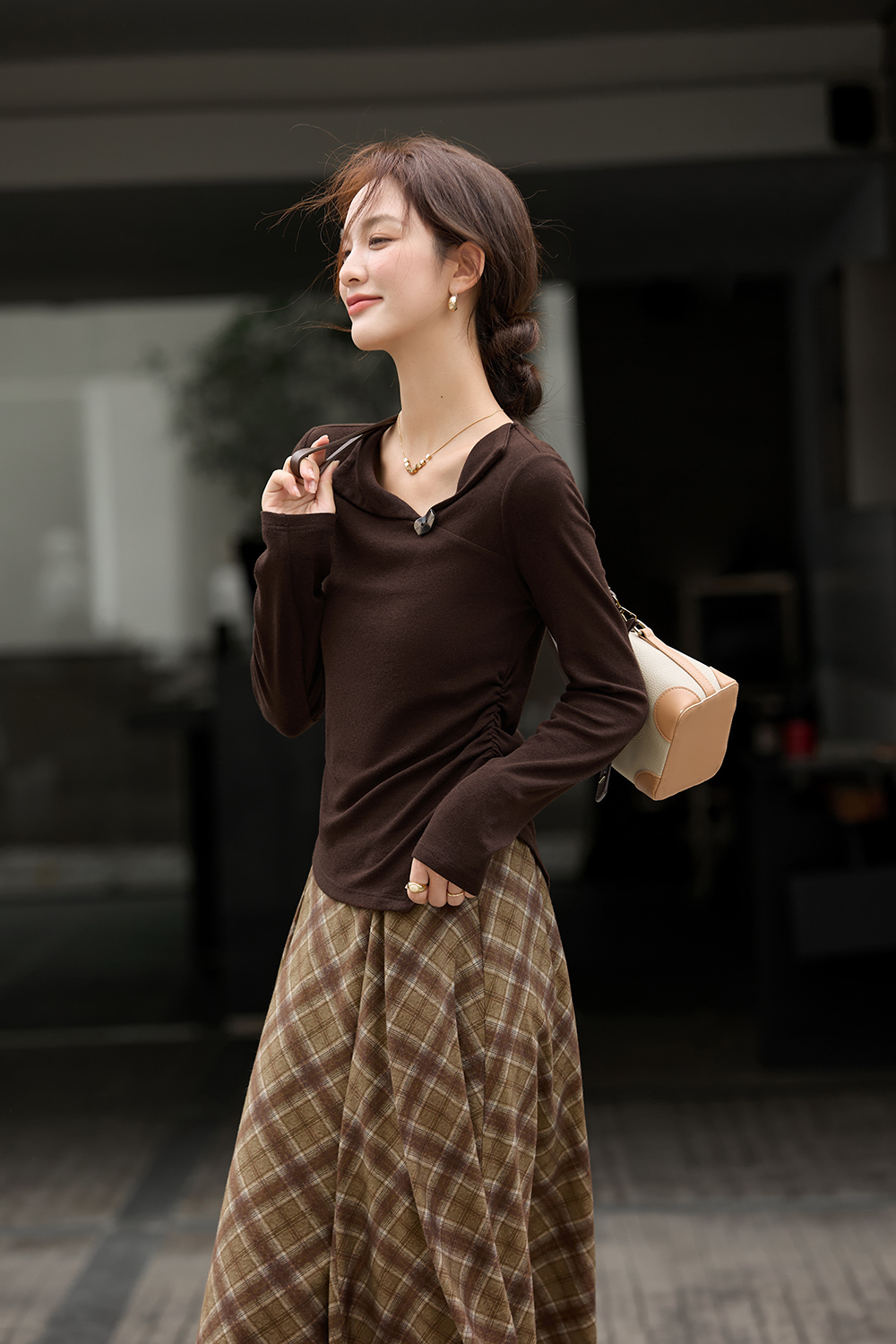 Asymmetric Notched Collar Fitted Top-VIMLYSTORE