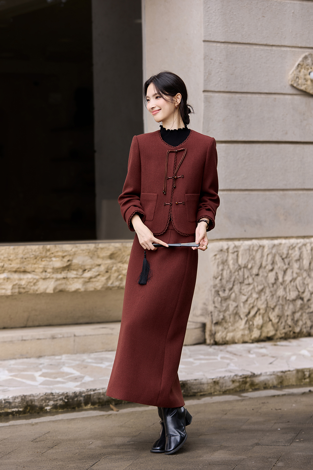 Red Crewneck Lace-Trimmed Set