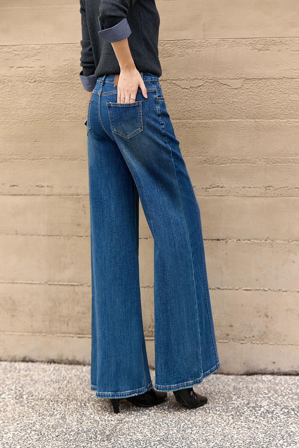 Blue retro washed micro - flared pants