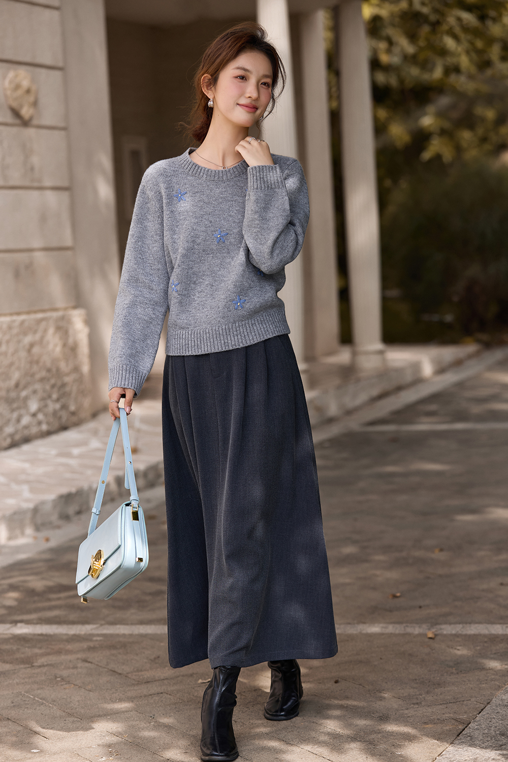 Marled grey 3D flower sweater