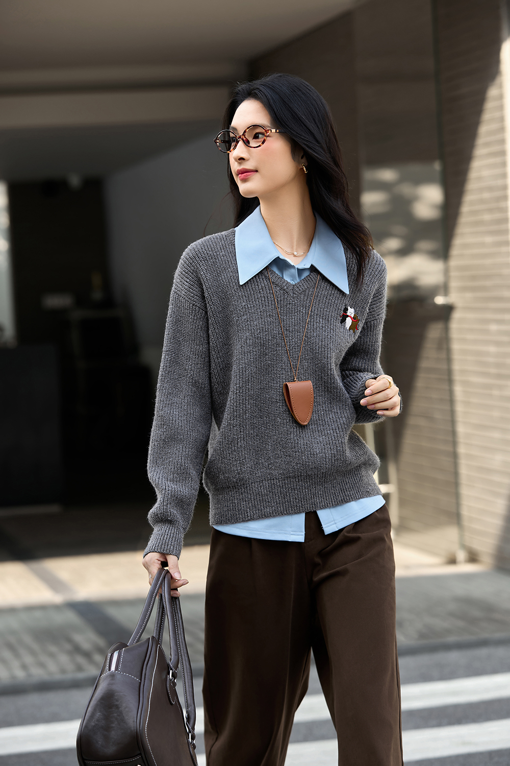Oversized Wool-Blend Sweater with Animal Motif-VIMLYSTORE