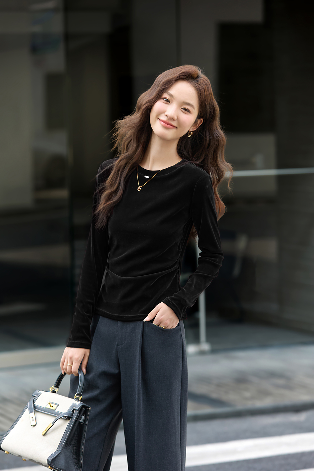 Round Neck Velvet Slim-Fit Slimming Knit T-Shirt-VIMLYSTORE