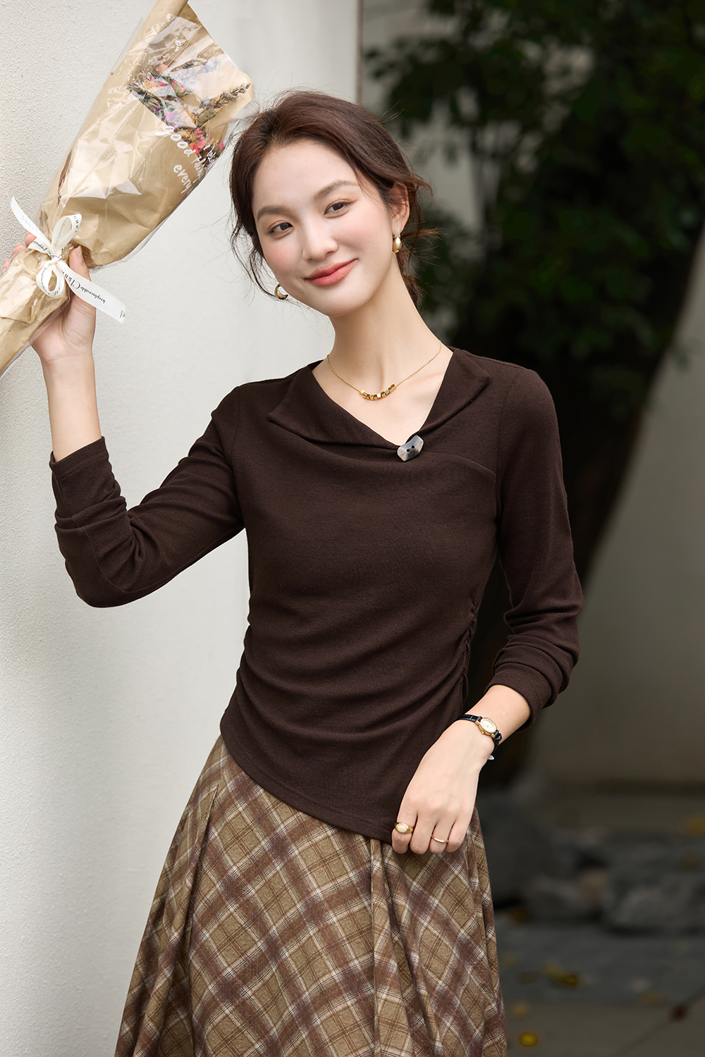 Asymmetric Notched Collar Fitted Top-VIMLYSTORE
