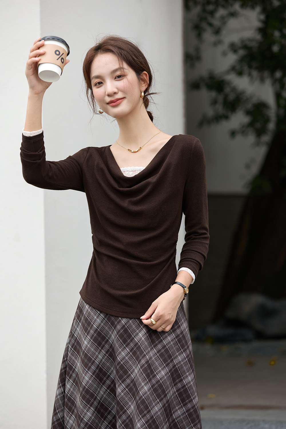 Brown Lace Draped Collar Knitted T-Shirt