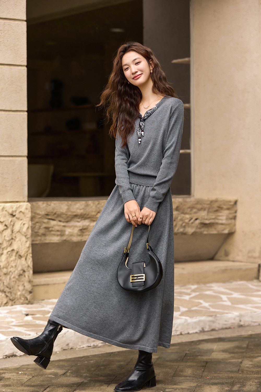 Red V-Neck Ribbon Office Suit Set