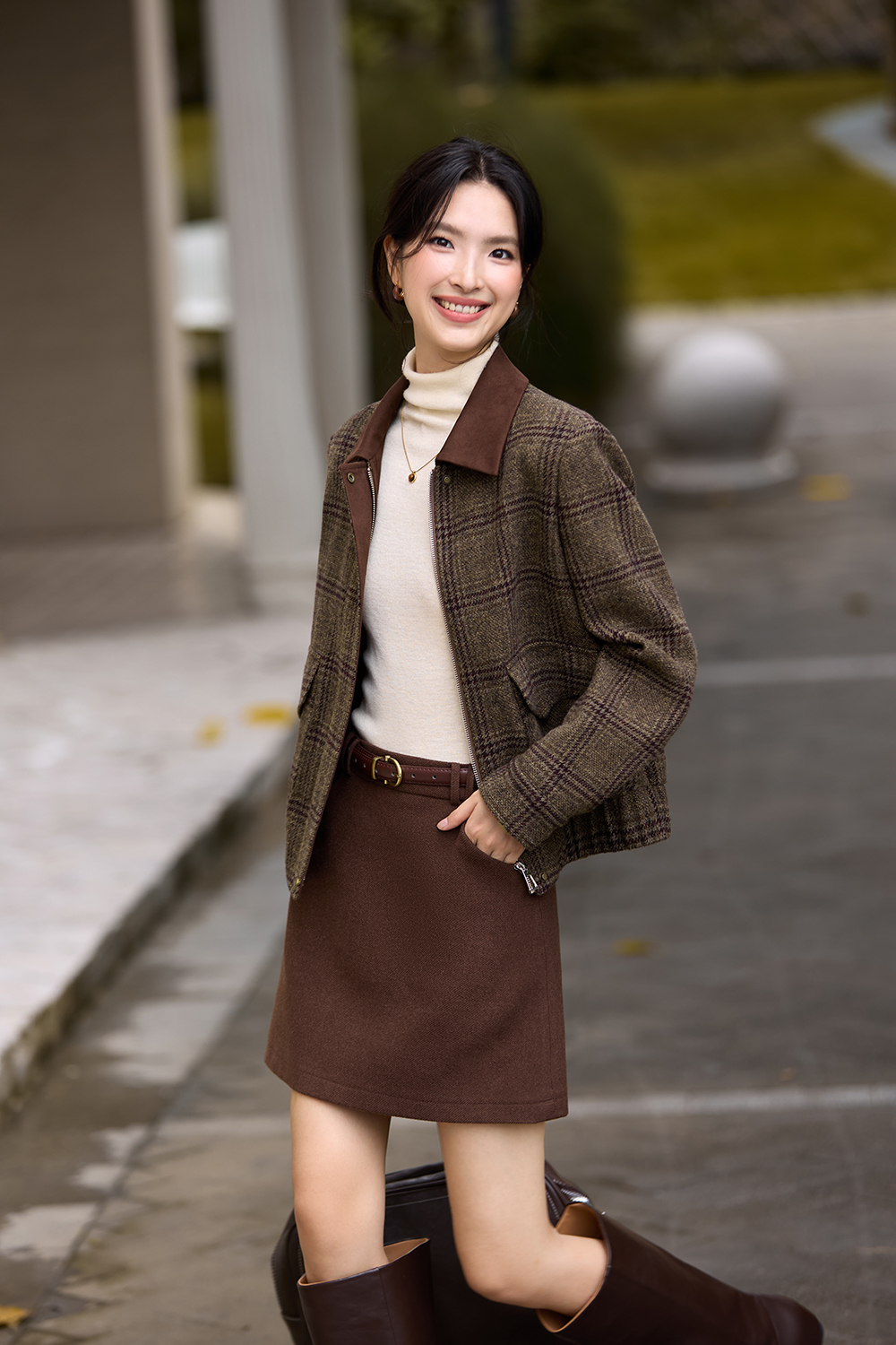 Brown Plaid Collared Short Coat
