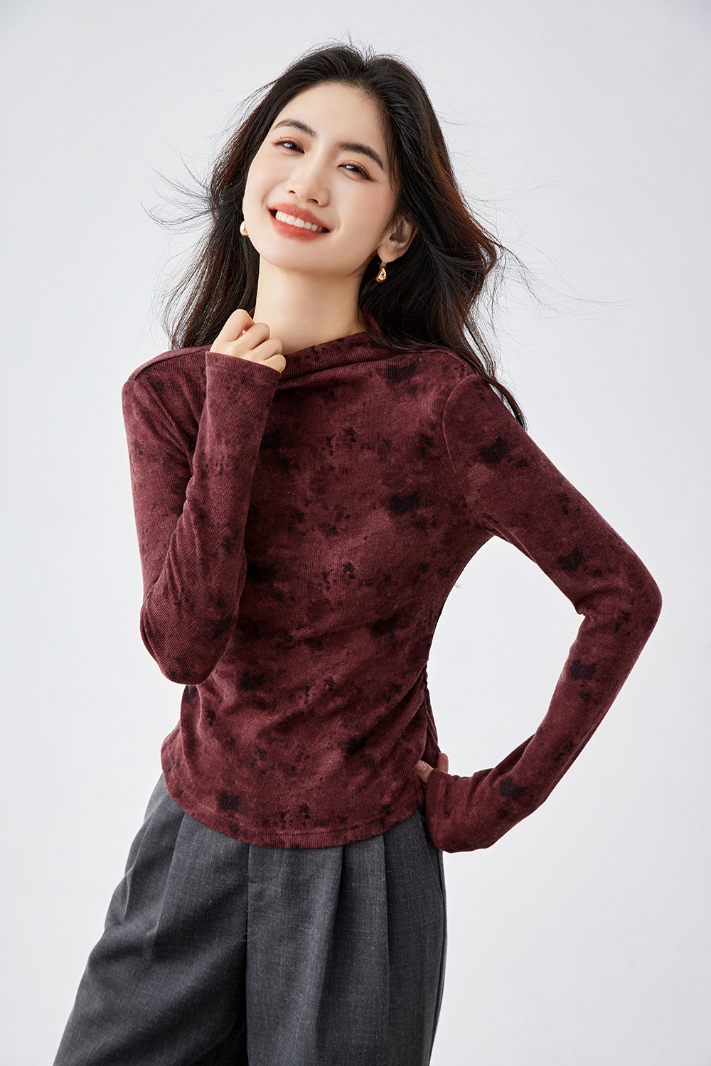 Tie-Dye Turtleneck Long-Sleeve T-Shirt