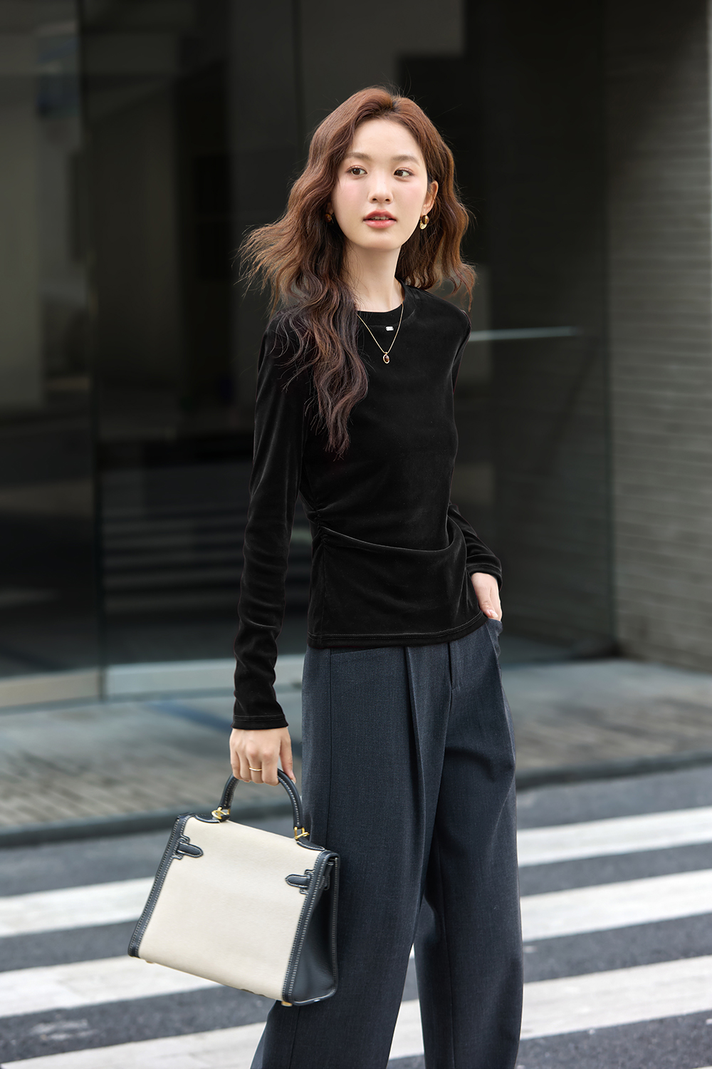 Round Neck Velvet Slim-Fit Slimming Knit T-Shirt-VIMLYSTORE