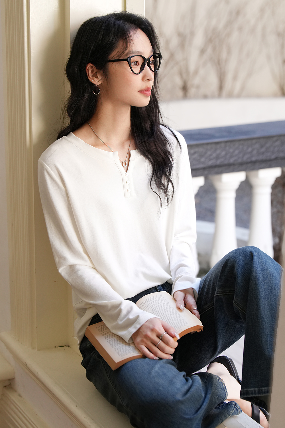 Minimalist Oversized Long-Sleeve Tee – Slimming & Versatile-VIMLYSTORE