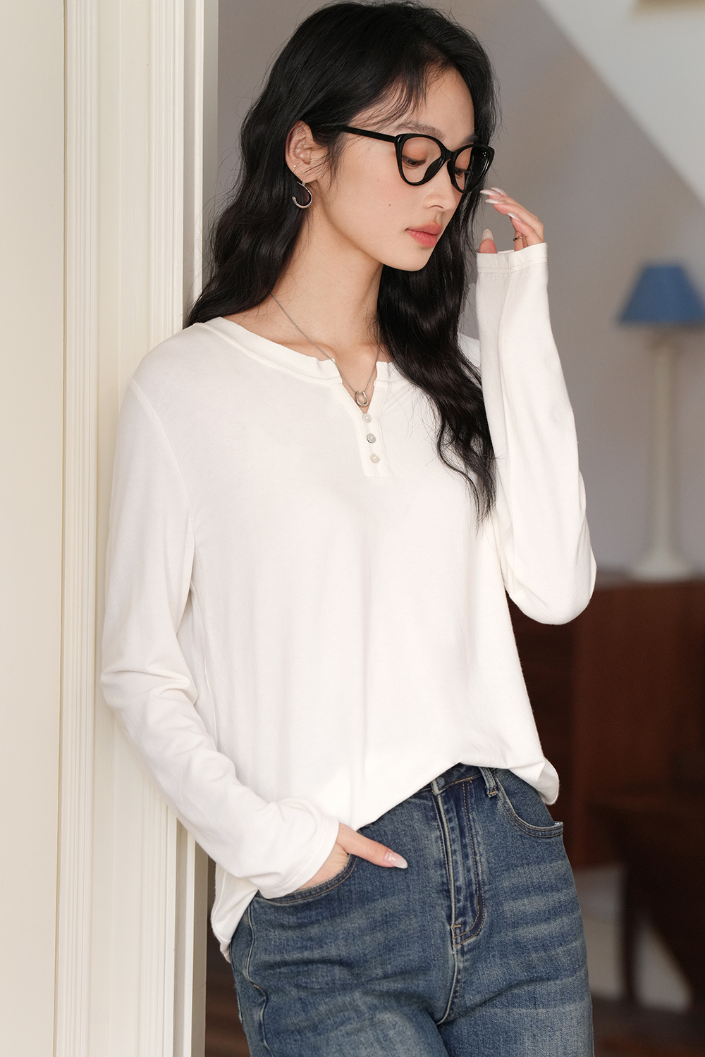 Minimalist Oversized Long-Sleeve Tee – Slimming & Versatile-VIMLYSTORE