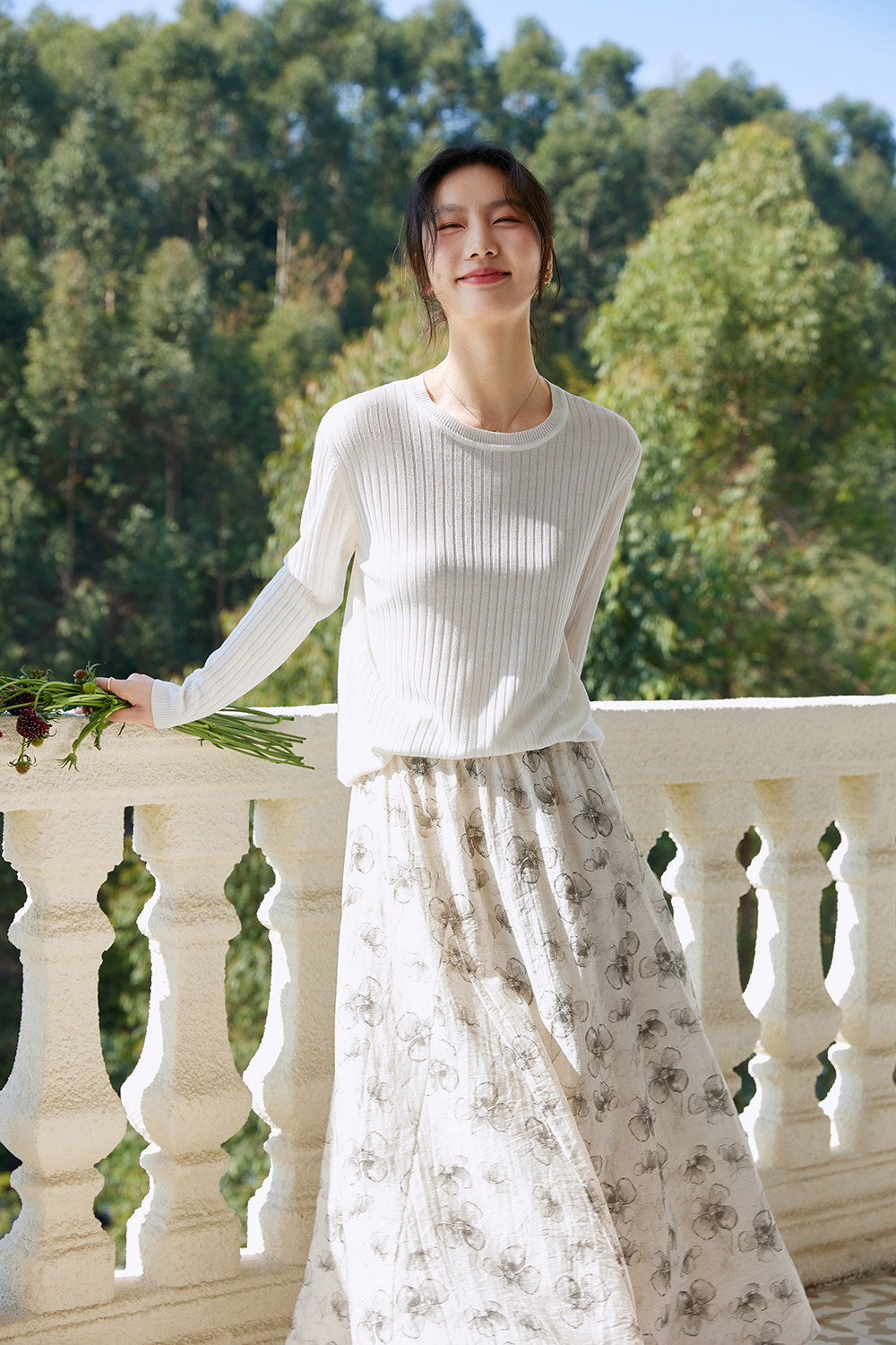 Buttery-Soft Oversized Knit Sweater with Round Neck-VIMLYSTORE