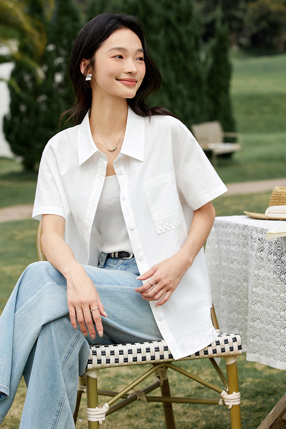 Minimalist White Lace-trimmed Cotton Shirt