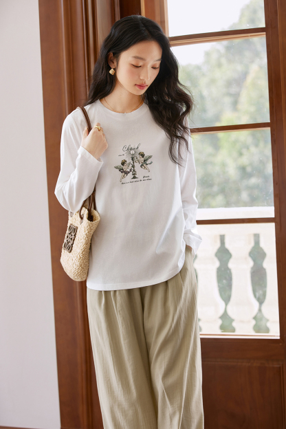 Relaxed Fit Long-Sleeve Tee with Cherub Print-VIMLYSTORE