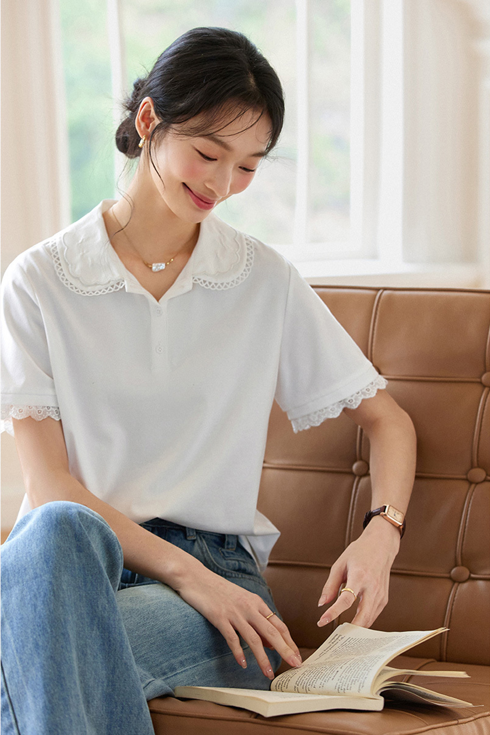 Lace-paneled Doll-collar Short-sleeve T-shirt