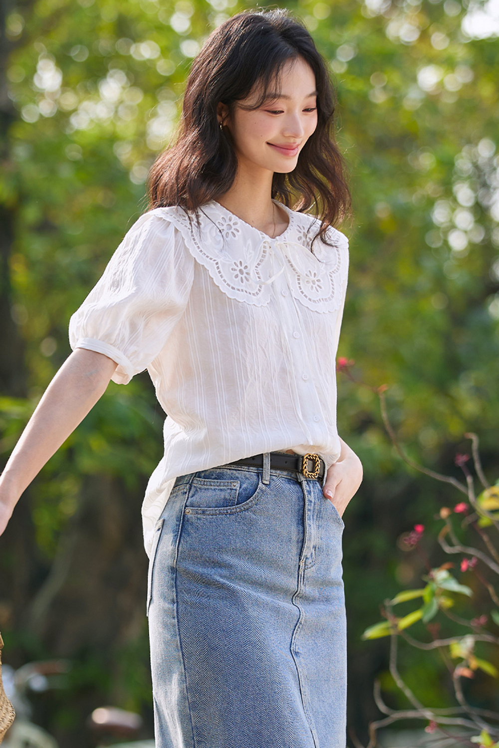 French Youthful Peter Pan Collar Short-Sleeve Blouse with Lace Trim-VIMLYSTORE