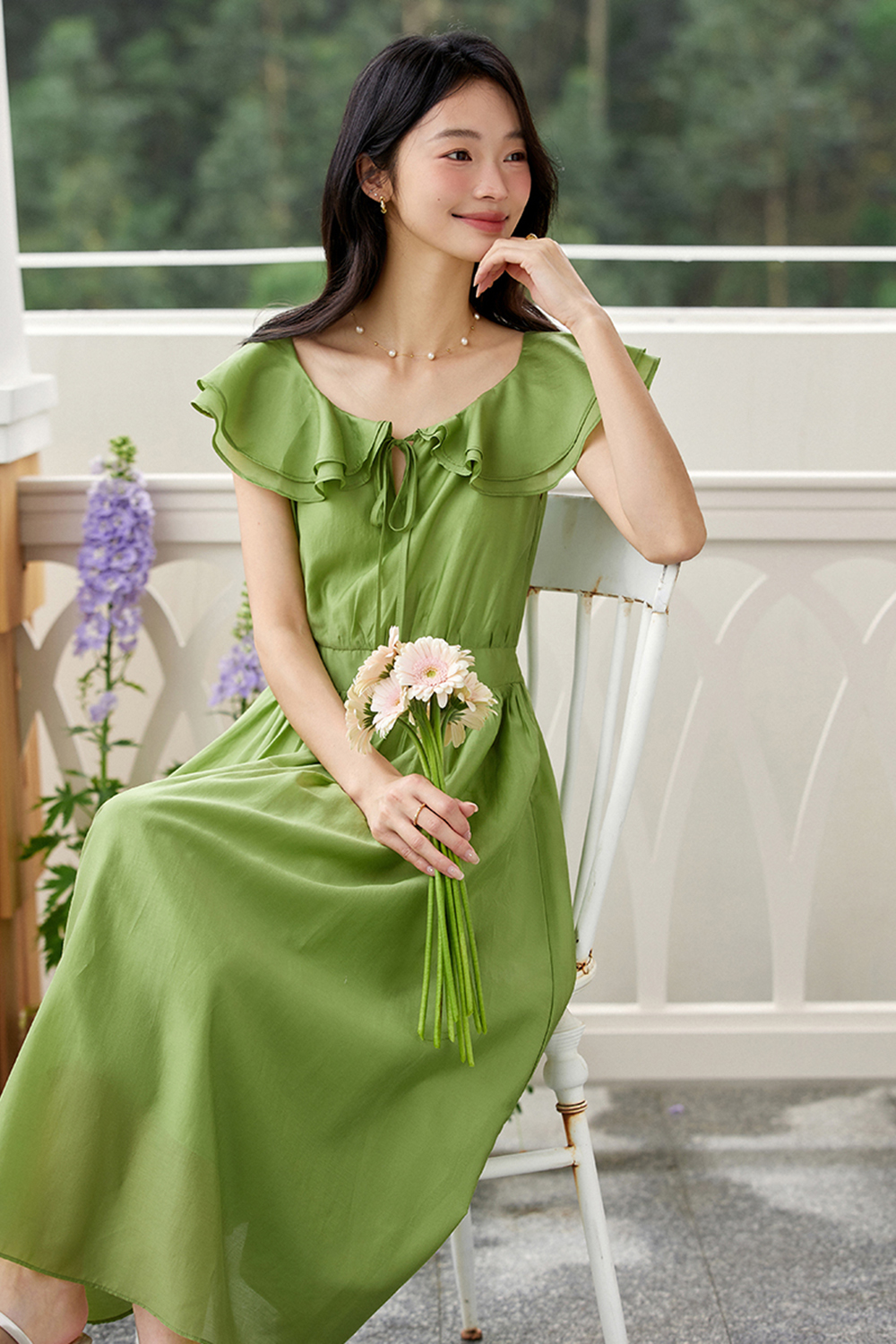 Sweet U-neck Ruffled Waist-defining Slim Dress