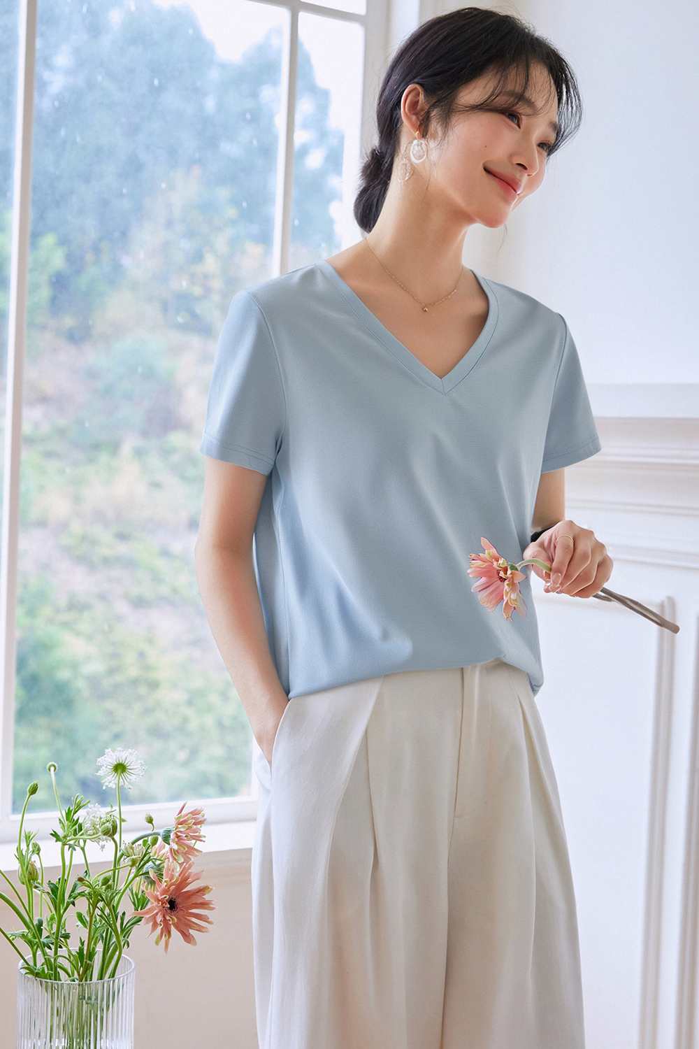 Dopamine Solid Color Casual Versatile V-Neck Loose Top-VIMLYSTORE