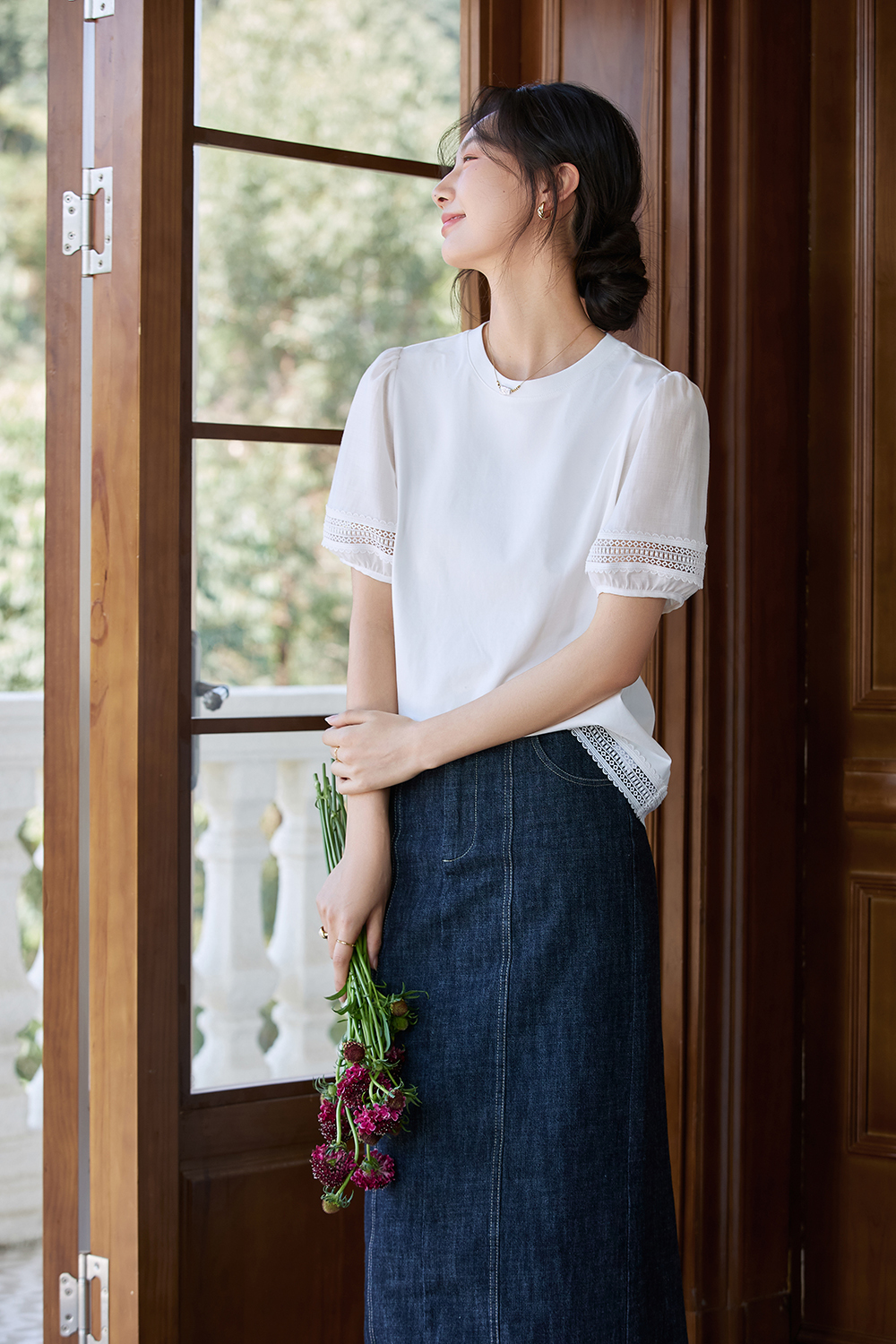 Lace Trim Lantern Sleeve Round Neck Short Sleeve T-Shirt-VIMLYSTORE