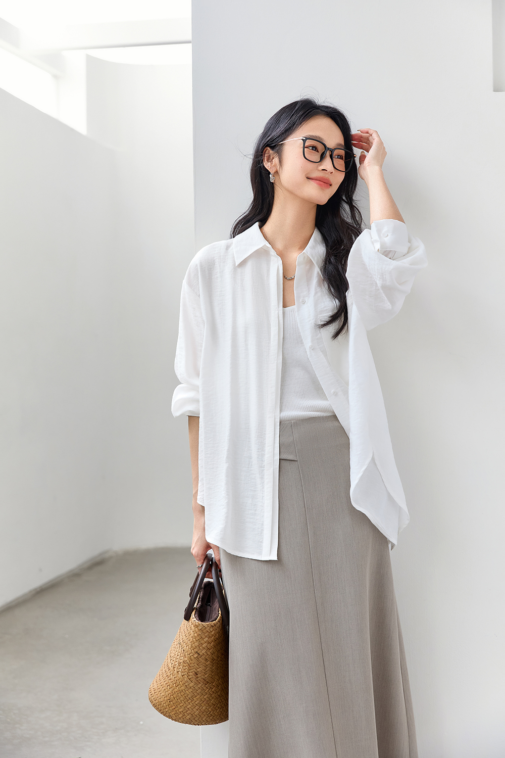 Luxe White Long-Sleeve Shirt with Youthful Silhouette-VIMLYSTORE