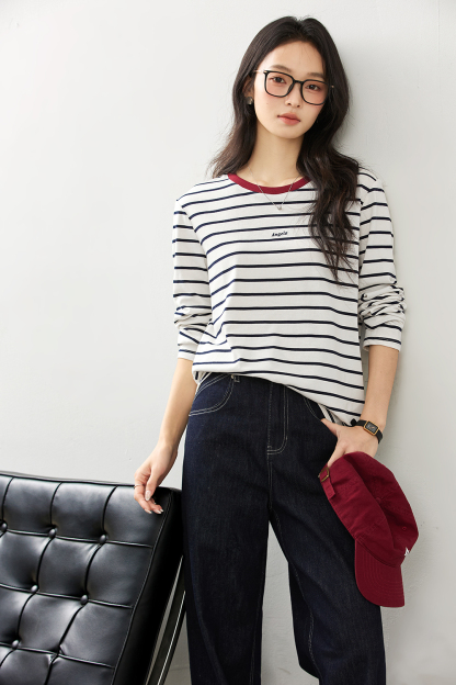 Slim-Fit Contrast Sleeve Tee with Embroidered Lettering-VIMLYSTORE