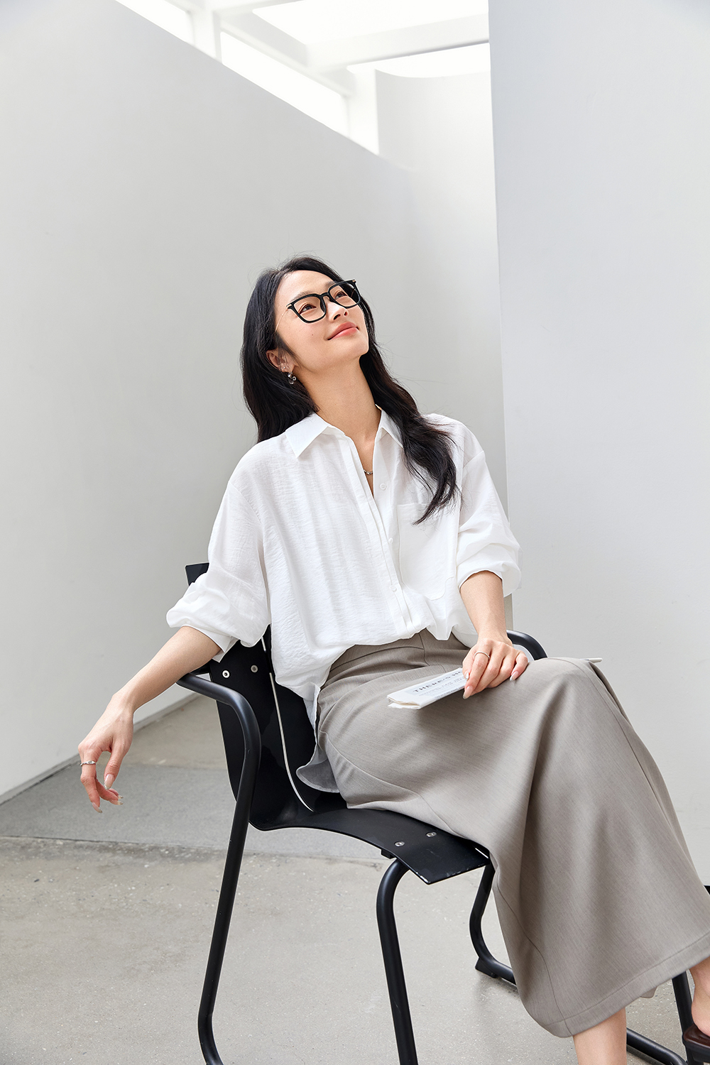 Luxe White Long-Sleeve Shirt with Youthful Silhouette-VIMLYSTORE