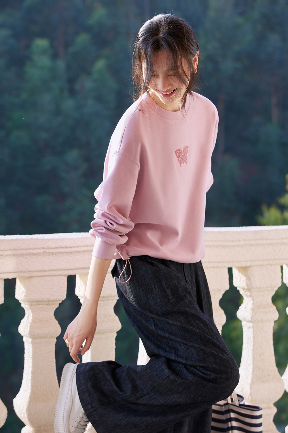 Butterfly-Embroidered Oversized Crewneck Sweatshirt-VIMLYSTORE