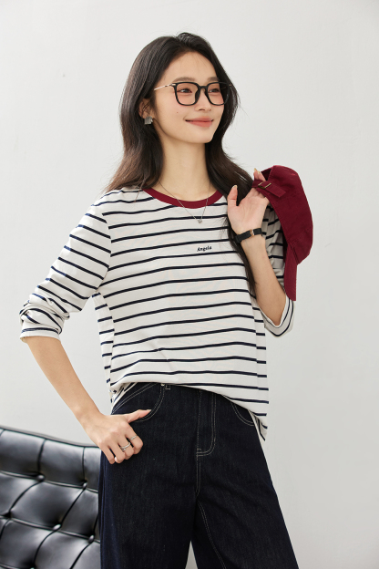 Slim-Fit Contrast Sleeve Tee with Embroidered Lettering-VIMLYSTORE