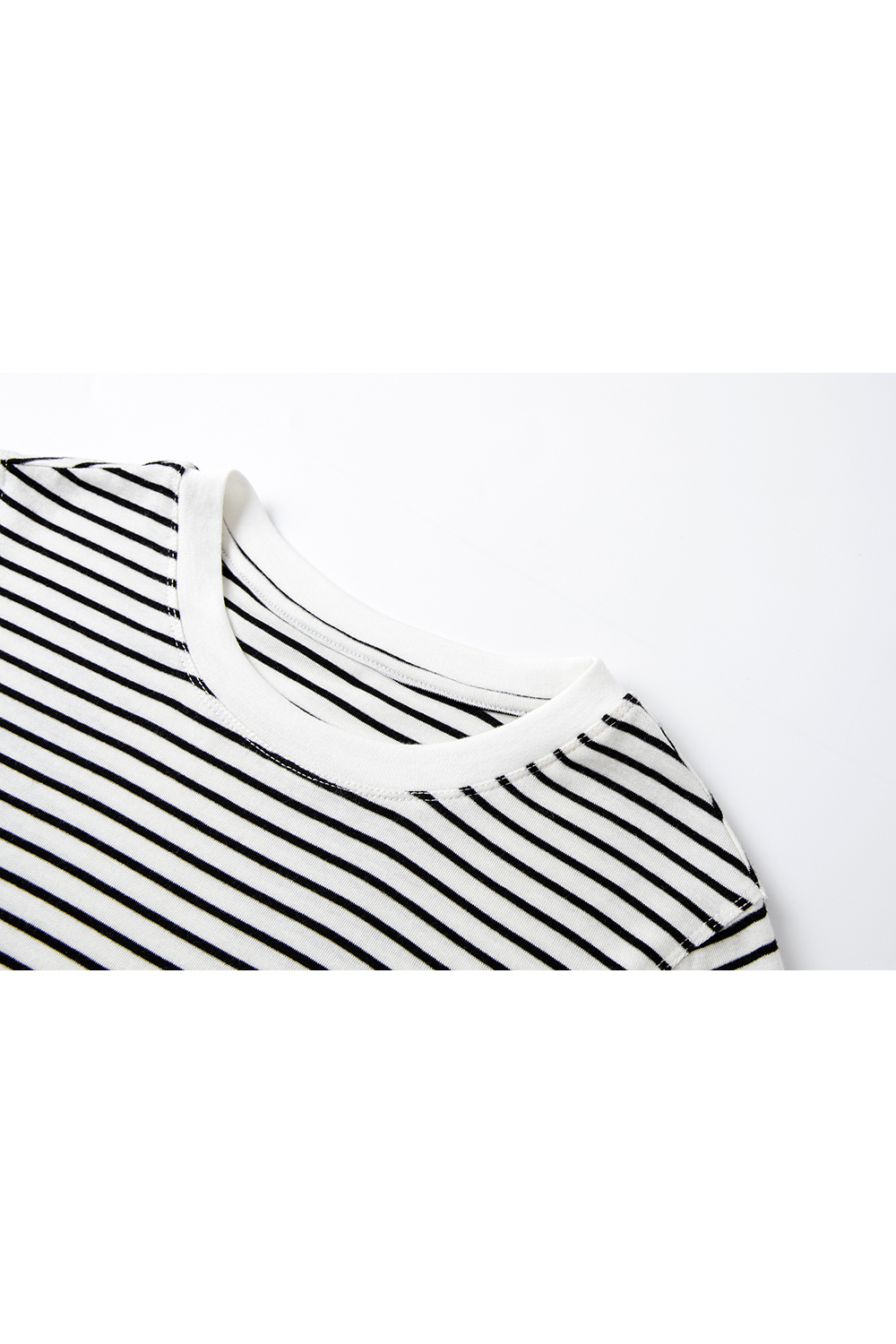 Black & White Striped Wool-Blend Relaxed Tee-VIMLYSTORE