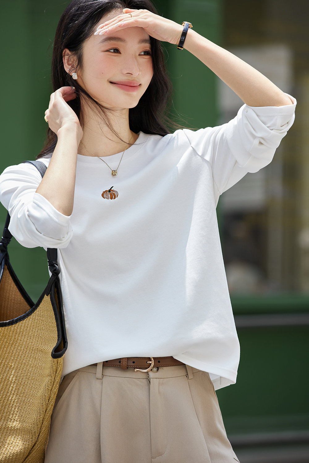 Pumpkin-Embroidered Layering Crewneck-VIMLYSTORE