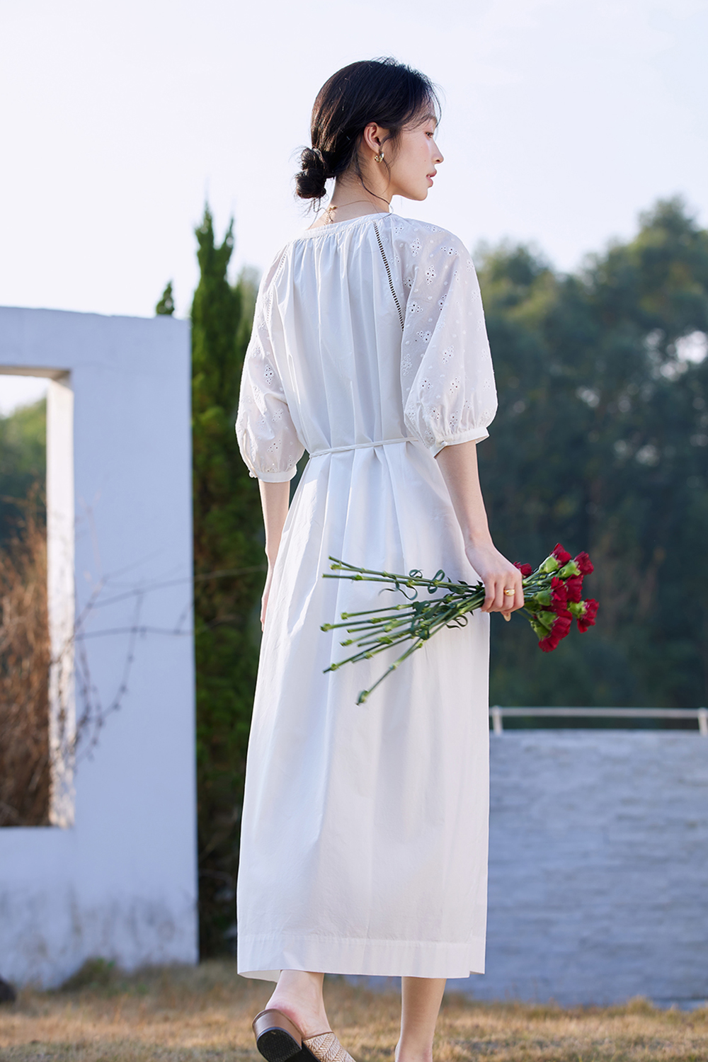 Breathable Floral Embroidery V-Neck Slimming Maxi Dress-VIMLYSTORE