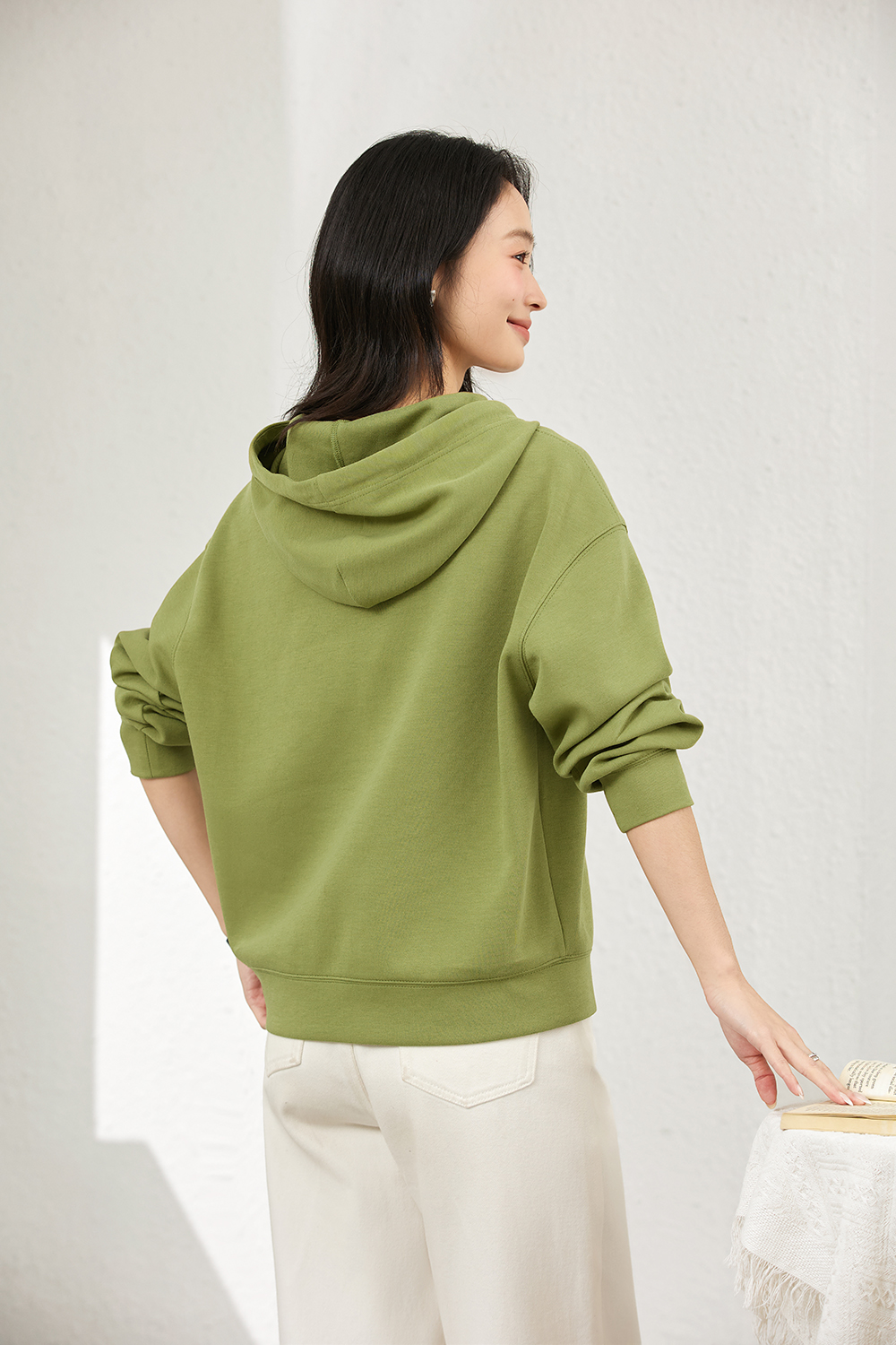 Elephant Embroidered Casual Pullover Hoodie-VIMLYSTORE