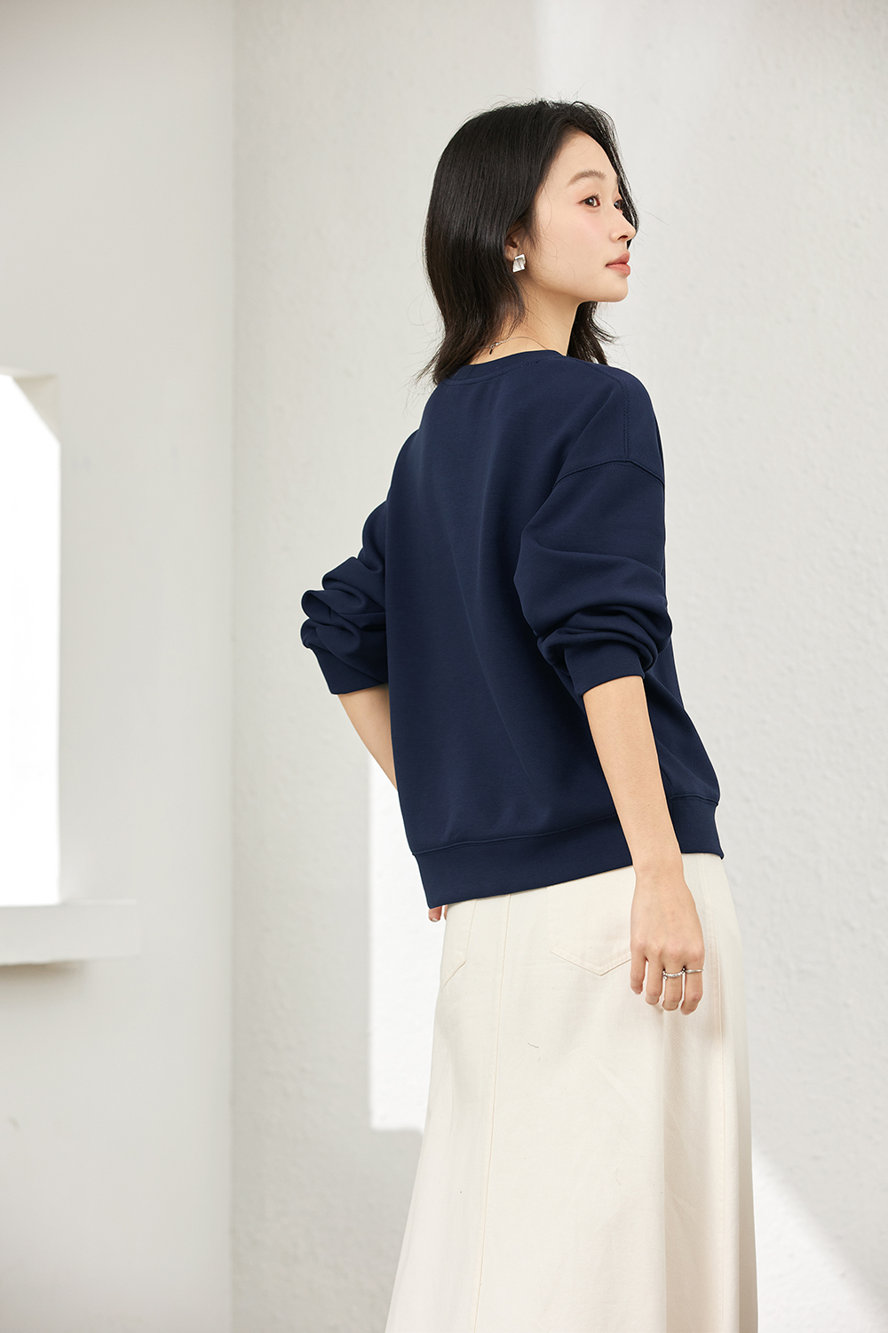 Elegant Slimming Embroidered Sequin Round Neck Long Sleeve Sweatshirt-VIMLYSTORE