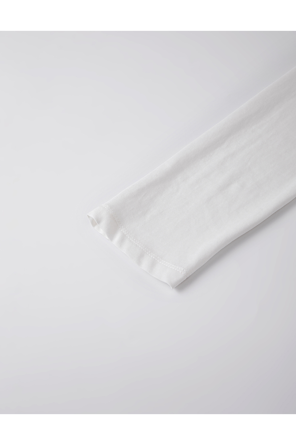 Essential Crewneck Layering Tee-VIMLYSTORE