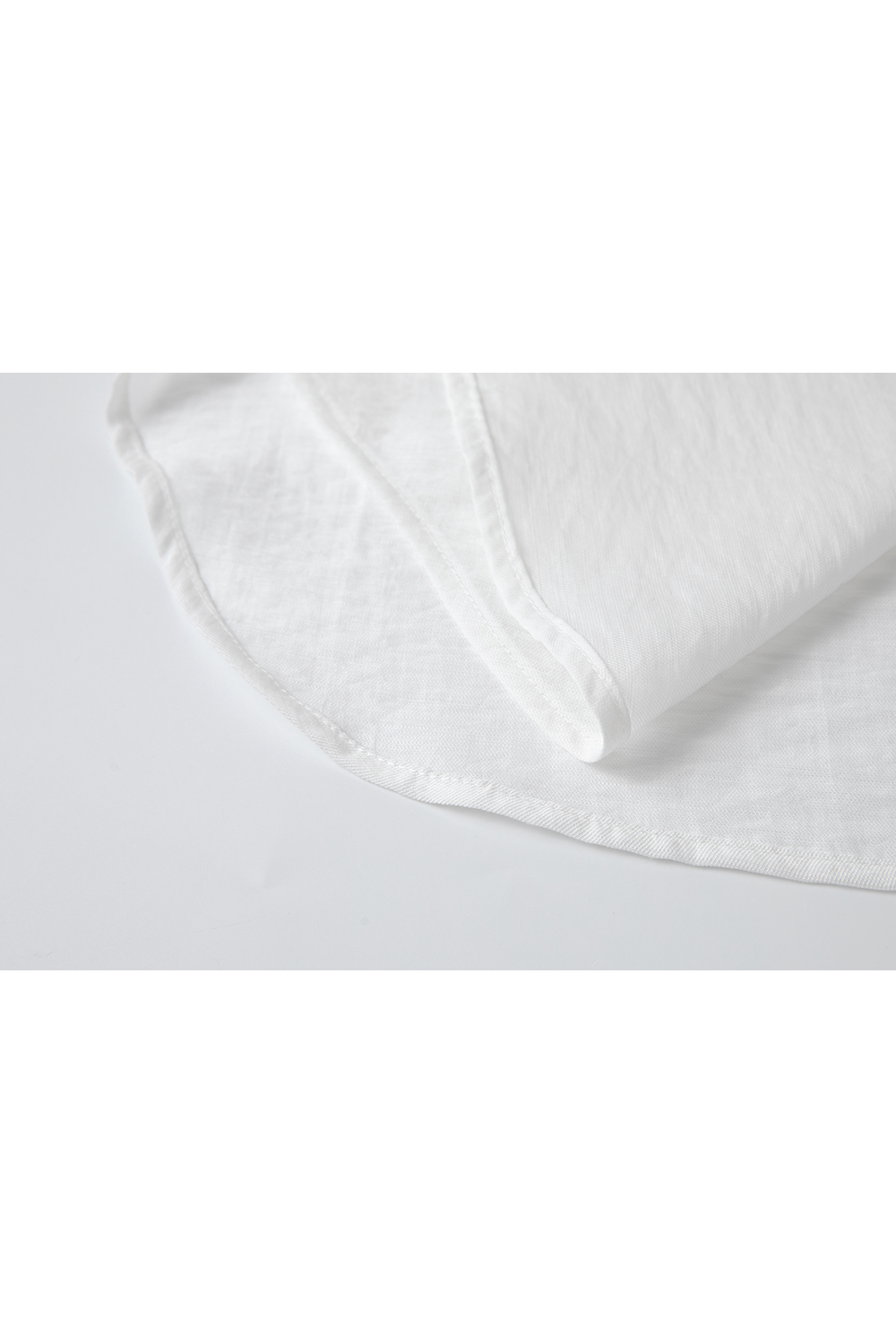 Luxe White Long-Sleeve Shirt with Youthful Silhouette-VIMLYSTORE